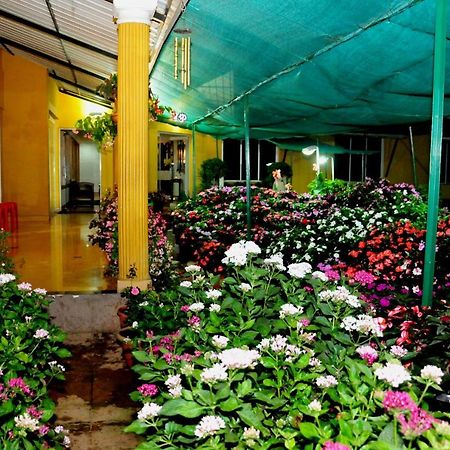 Sri Venkateshwara Residency Hotel Madikeri Exterior photo