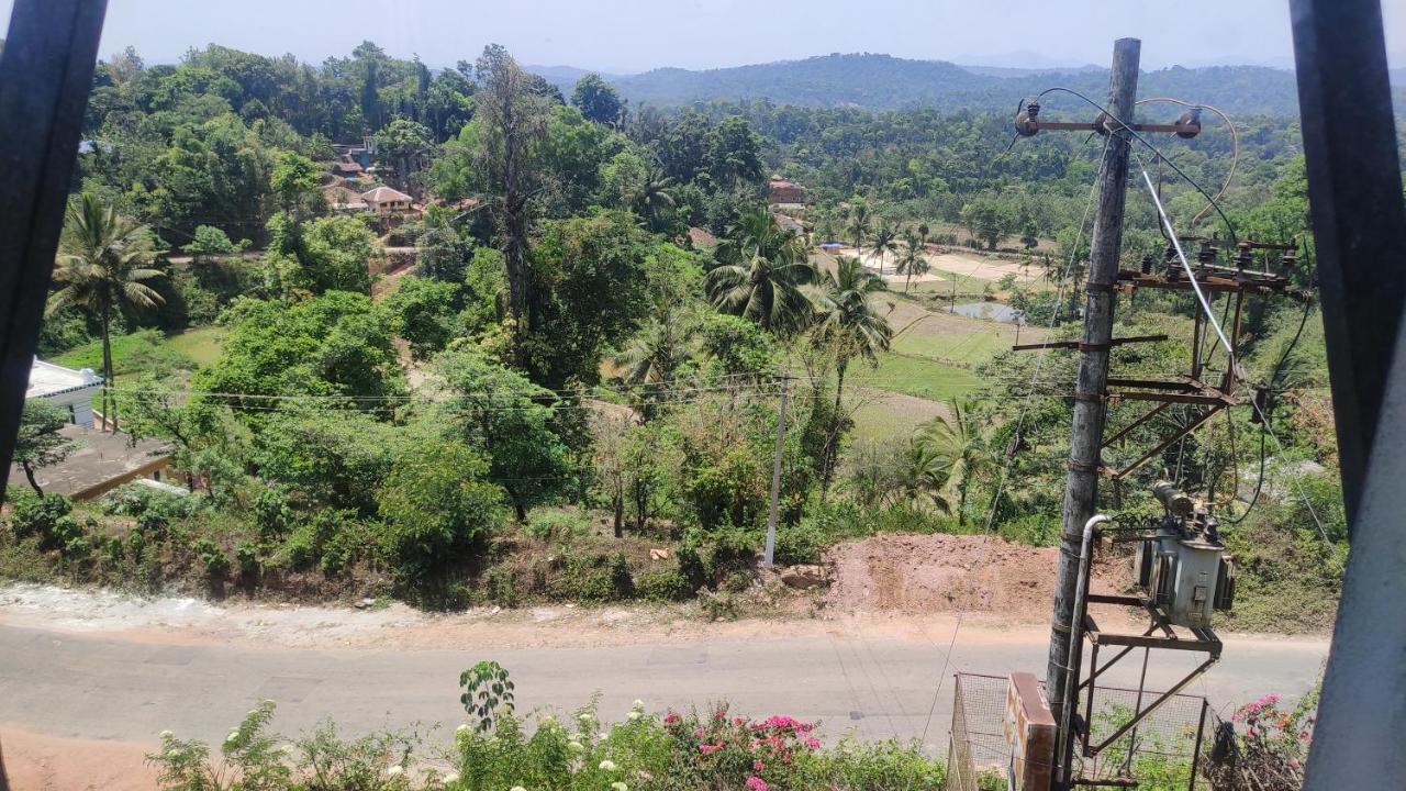 Sri Venkateshwara Residency Hotel Madikeri Exterior photo