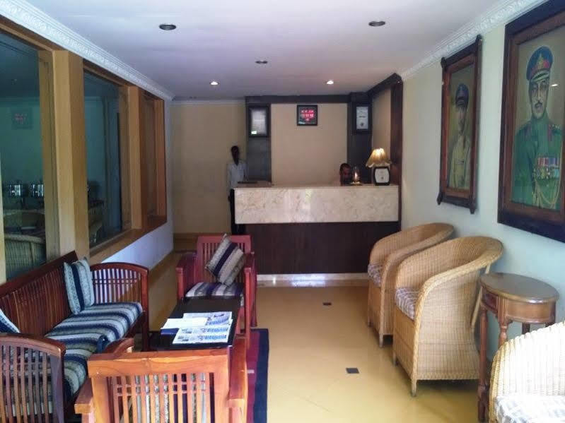 Sri Venkateshwara Residency Hotel Madikeri Exterior photo