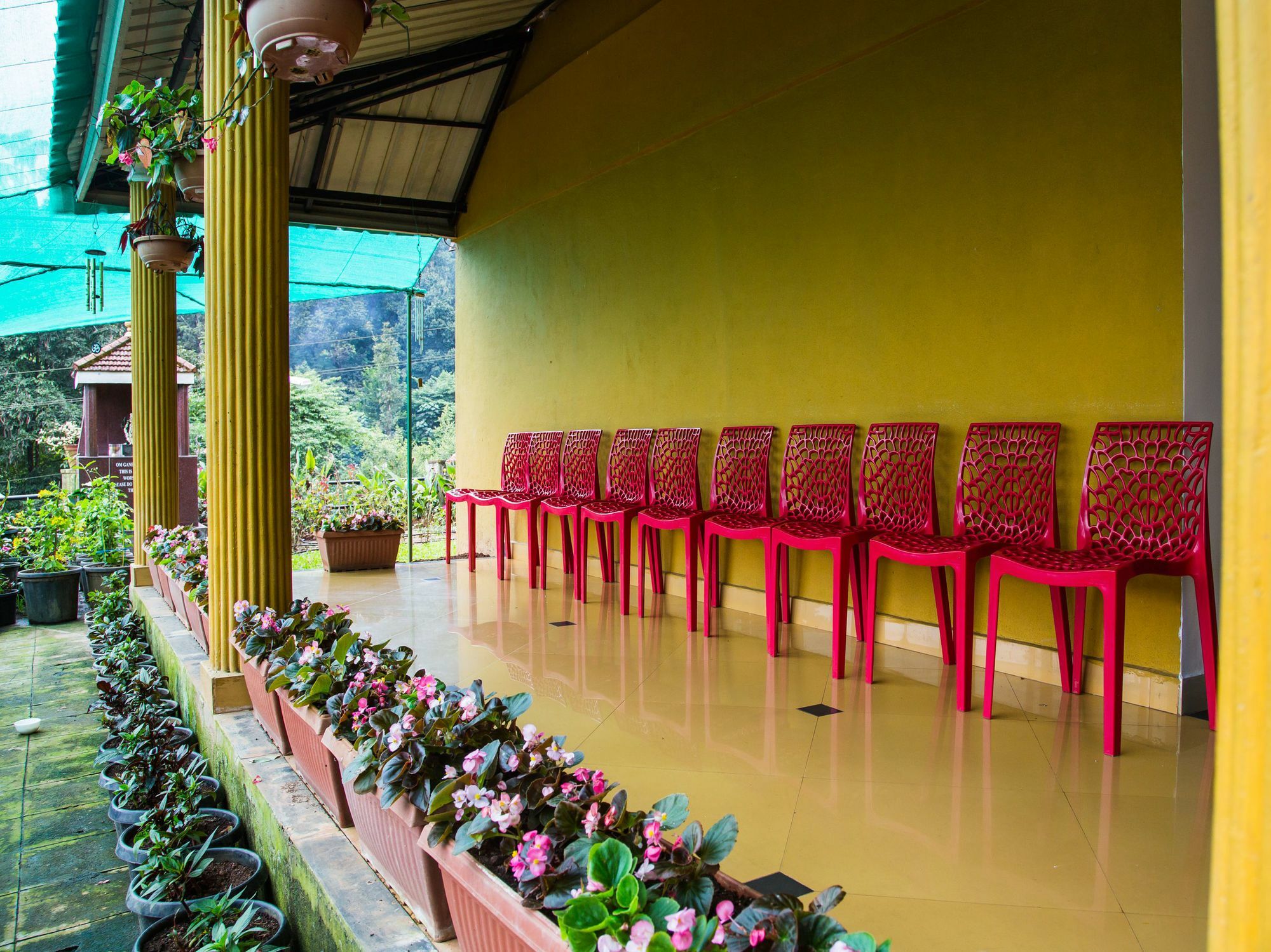 Sri Venkateshwara Residency Hotel Madikeri Exterior photo