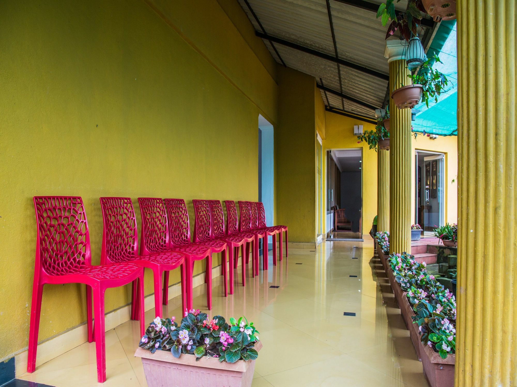 Sri Venkateshwara Residency Hotel Madikeri Exterior photo